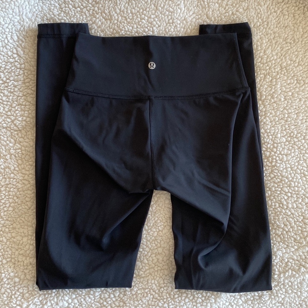 Lululemon Wunder Under Tight size 4 black